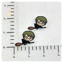 Load image into Gallery viewer, Set of 2 - Planar Resin - HP - Wizard Boy on Broom
