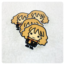 Load image into Gallery viewer, Set of 2 - Planar Resin - HP - Muggle Girl - Hermione
