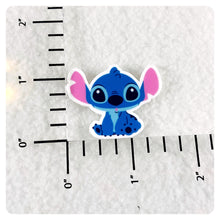 Load image into Gallery viewer, Set of 2 - Planar Resin - Stitch - Sitting
