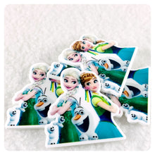 Load image into Gallery viewer, Set of 2 - Planar Resin - Anna and Elsa with Olaf v1
