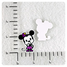 Load image into Gallery viewer, Set of 2 - Planar Resin - Mrs. Mouse - Cutie
