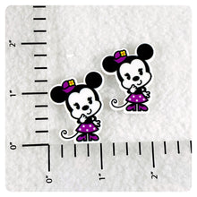 Load image into Gallery viewer, Set of 2 - Planar Resin - Mrs. Mouse - Cutie
