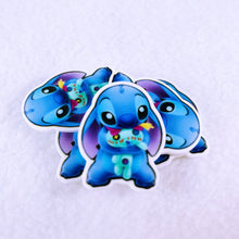 Load image into Gallery viewer, Set of 2 - Planar Resin - Stitch with Scrump
