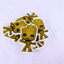 Load image into Gallery viewer, Set of 2 - Planar Resin - Groot - Guardians - Dancing
