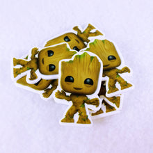 Load image into Gallery viewer, Set of 2 - Planar Resin - Groot - Guardians - Dancing
