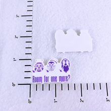 Load image into Gallery viewer, Set of 2 - Planar Resin - Hitchhiking Ghosts - Haunted Mansion - Purple
