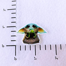 Load image into Gallery viewer, Set of 2 - Planar Resin - The Child - Alien -Frog
