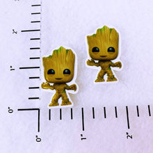 Load image into Gallery viewer, Set of 2 - Planar Resin - Groot - Guardians - Dancing
